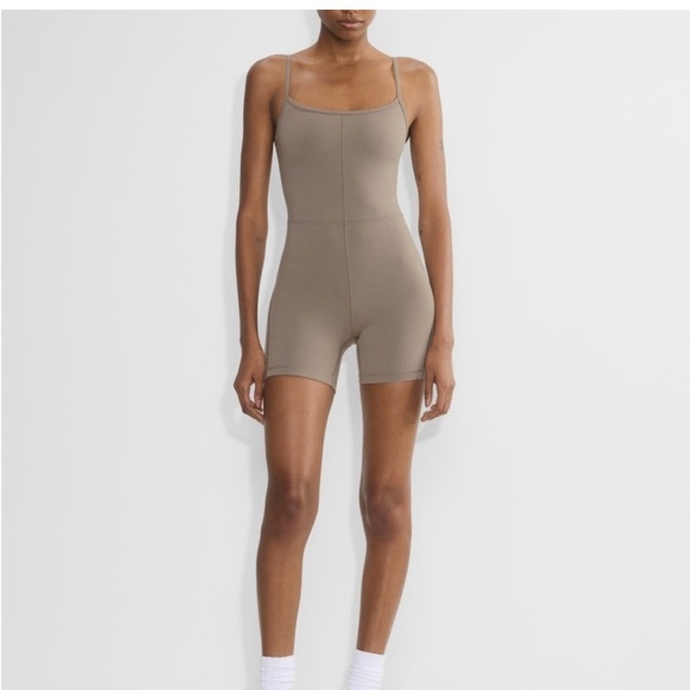 Wilfred free Sleeveless Bodysuit